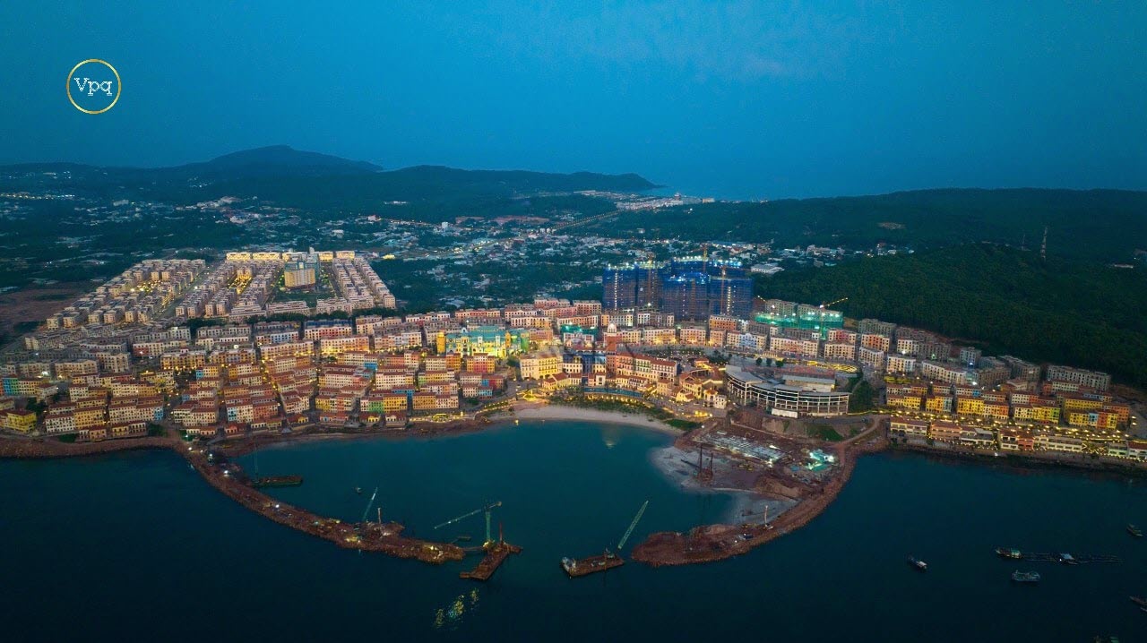 Thị trấn Địa Trung Hải hứa hẹn sự sôi động trong tương lai gần